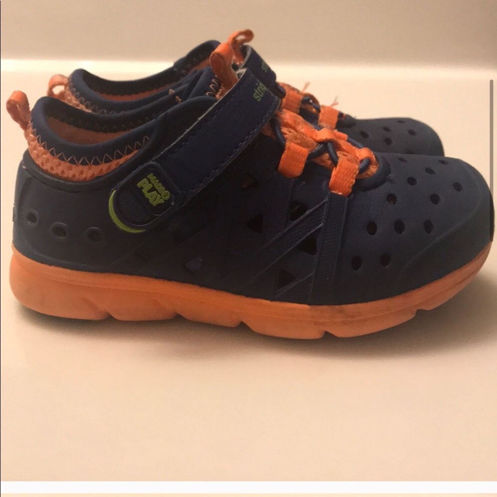Striderite Shoes - Picture 4 of 6